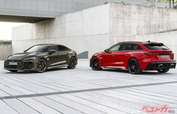 左がRS5、右がRS5アバント