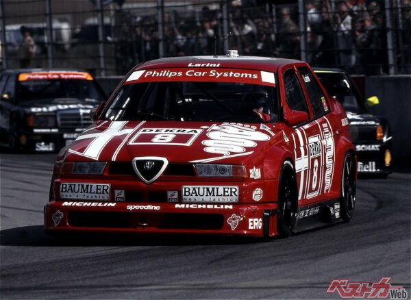 グランツーリスモにも登場した1993年型155 2.5 V6 TI。トリ肌もののカッコよさだった!