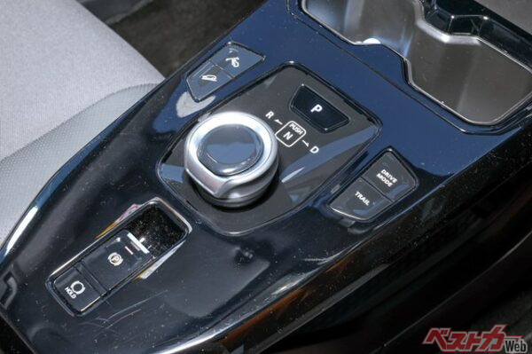 2025年9月に登場したeビターラのセレクター