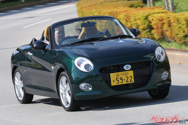 ダイハツ コペン(2代目・2014年登場)。写真のセロを含め4タイプのボディタイプが用意される