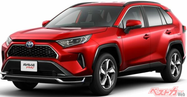 先代RAV4 PHEVは税込566万円だった