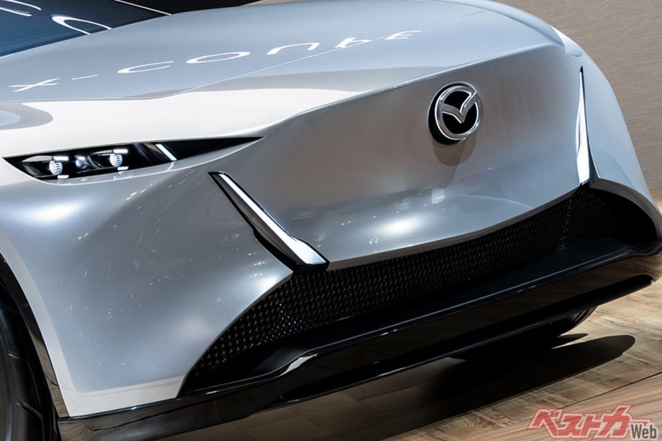 Mazda Premacy's Surprisingly Sporty Handling: Imagining Wild 'What If' Models!