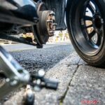 スタッドレスタイヤにヒビ……　来シーズンは使えない？　タイヤをしまう前にしっかり確認すべきポイント！