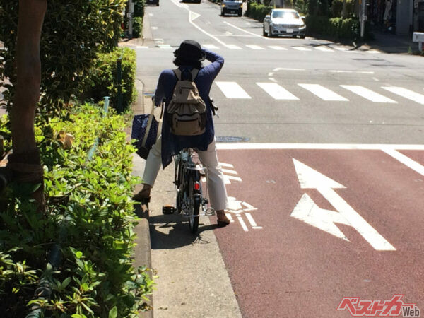 不安一発解消!! 自転車青切符制を生き抜く術を教えます!!　自転車新時代を生き抜くための新刊本登場!!