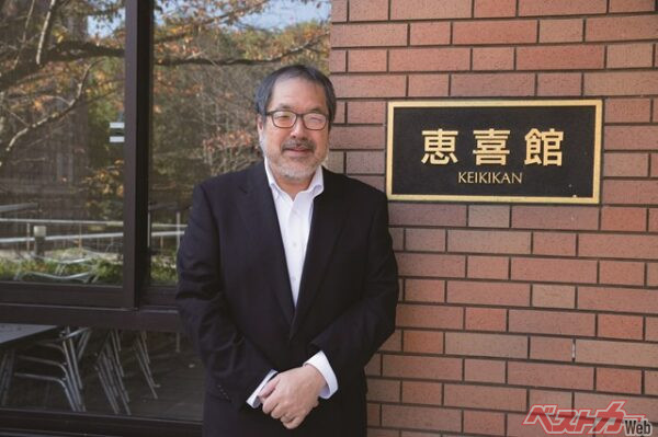 佐藤健哉教授。「分散型ネットワーク」の研究者がクルマの早期危機察知システムを構築＆自動運転社会の実現に迫る！