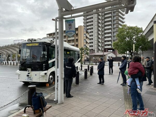 2024年12月、京都府京田辺市で実施された自動運転「レベル2」実証実験の様子