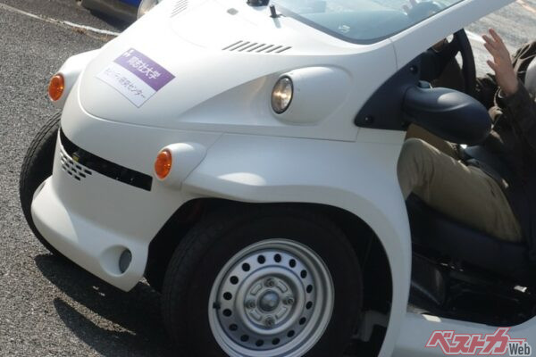 京都から未来へ発進！　道路とクルマの情報共有で超安全技術!?　通信技術利用でめざせ事故ゼロ!!