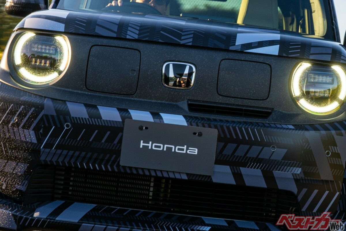 Why are EVs and Hybrids Mimicking Engine Sounds? The Philosophy Automakers are Grappling With