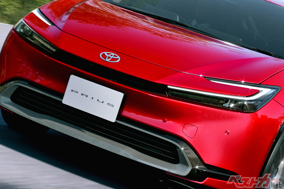 Is the Toyota Prius Really the Safest Bet? A Battle for the World's Best C-Segment Hatchback (¥3-5 Million) in Japan!