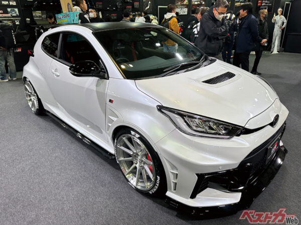 トヨタ GRヤリス AERO KIT＆Exhaust System。前後ディフューザーなどのエアロパーツは単体で販売される
