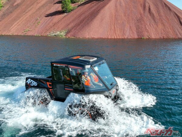 独自のタイヤパターンで水上走行も可能。活躍しそうなシーンは多いため、採用希望者はかなりの数になる…かもしれない。