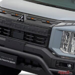 三菱「デリカD:5」がド迫力カスタムで登場！　ラプター塗装＆30mmリフトアップの最強仕様に注目!!