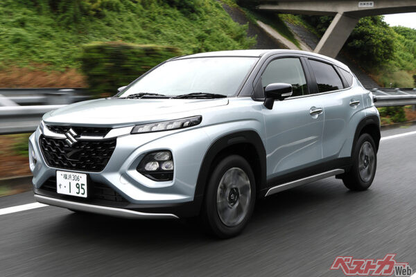 1.5L・4気筒エンジンにマイルドHVを組み合わせ、力強くも滑らかな走りに加えて先進安全装備も充実