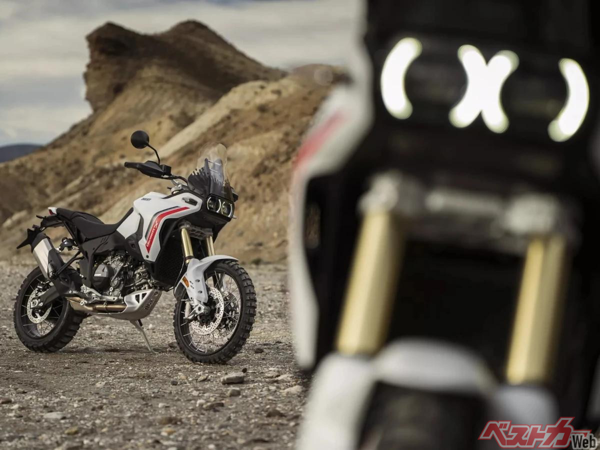 Ducati Unveils All-New DesertX: 890cc V2 Engine and Monocoque Frame!