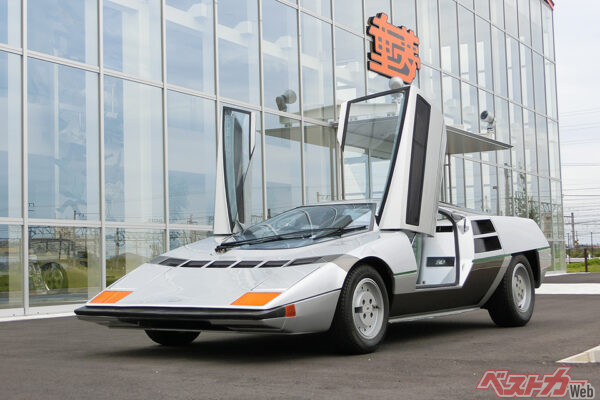 公道走行可能な市販車を目指して開発された童夢-零。日本におけるスーパーカーの先駆けモデルでもある