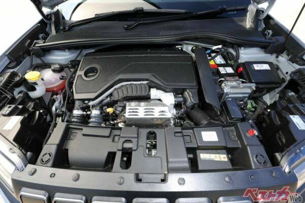 1.2L3気筒ターボ（136ps）にフロント21ps、リア29psのモーターを搭載し、後軸にリデューサーを搭載し、後輪側に1900Nm相当のトルクを発揮