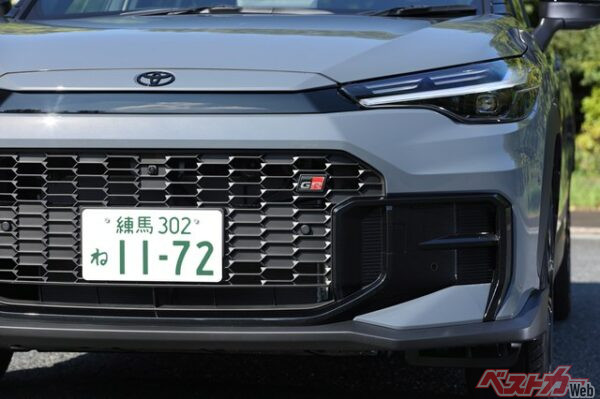 黒のアクセントが映える　カローラクロスGRスポーツ最新型仕様と画像一覧（2026年3月版）