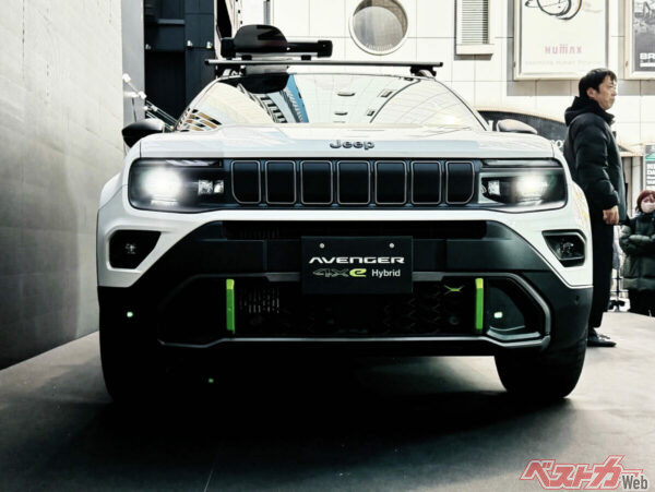 BEVモデルよりフォグランプの位置を高くセットすることで視認性を向上