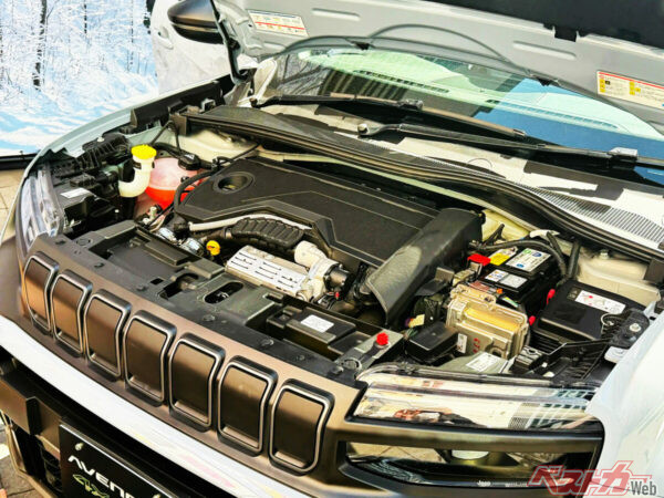 パワートレインは1.2L直3ターボエンジンに48Vのハイブリッドシステムを搭載