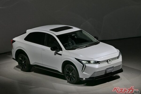 復活したインサイトはなんとSUVでEV！