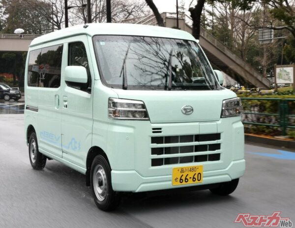 港区を走るe-ハイゼットカーゴ