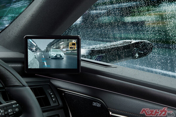 視認性のよさは大きなアドバンテージだが違和感が拭えない