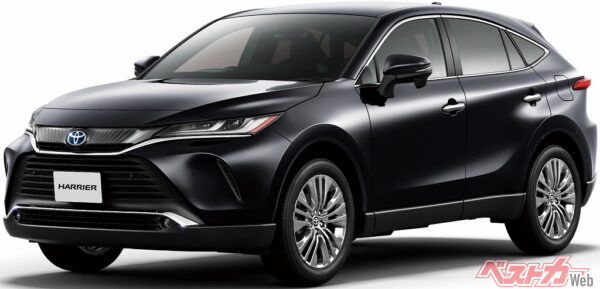 トヨタ「ハリアー」全長4,740mm×全幅1,855mmのバランスの取れたサイズ。上質な内装と静粛性が日常での快適さを支える