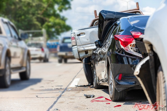 Who Pays for the Repair Bills in a 67-Car Pile-Up? Understanding Joint Tort Liability and Insurance in Massive Accidents