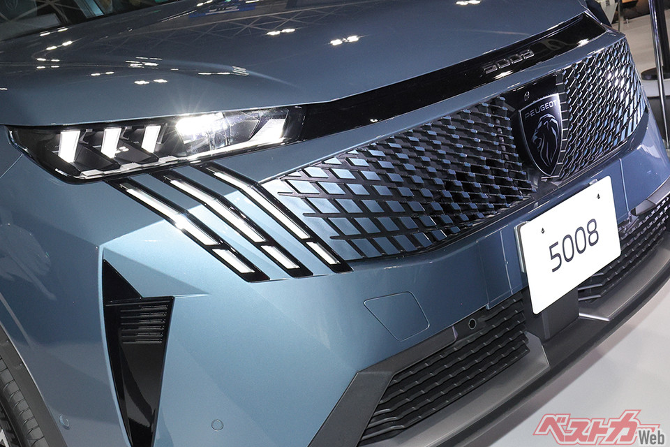 Peugeot 5008 Makes Japan Debut: Can the Rare 7-Seater SUV Expand Its Fanbase?