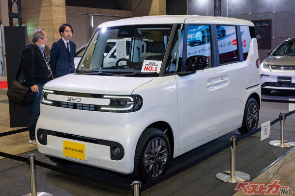 2025年のジャパンモビリティショーで注目を集めた「ラッコ」が東京オートサロンにも登場