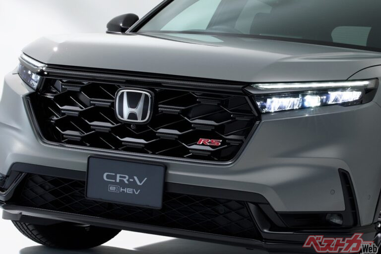 新型CR-Vvs.本命ミドルサイズSUV!?　ハイブリッド王者はどっちだ？