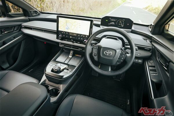 bZ4Xのインテリア。センターディスプレイは14インチと巨大