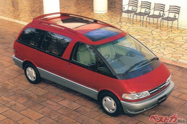 平成ではこのタマゴのカタチをしたミニバンも頻繁に見かけたことだろう