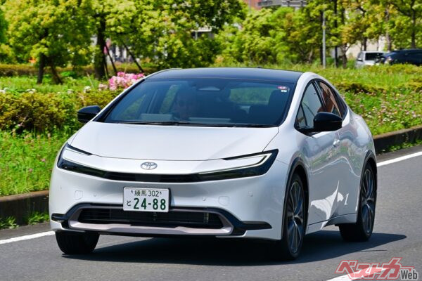 プリウスPHEVはCEV補助金が85万円、地方自治体の補助金(東京都は55万円)、エコカー減税3万円、グリーン化特例2万7000円と優遇額は145万7000円にもおよぶ