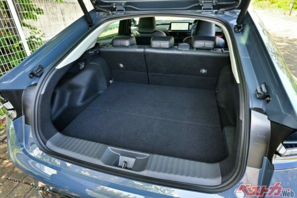 ラゲッジ容量は410Lと思いのほか広い