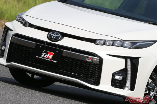 「え、プリウスでここまで走る!?」と驚き必至！　専用サスで別モノ級の仕上がりに進化した「GRスポーツ」の実力とは