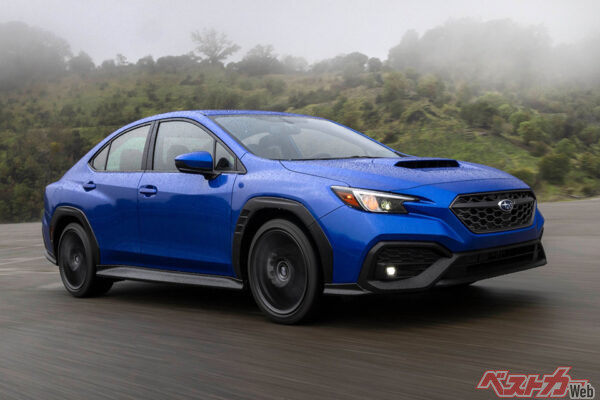 2021年登場のスバル WRX S4。北米では2022年の登場当初からMTが設定されている