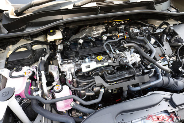 専用パワートレーンは2Lハイブリッドで最高出力は199ps