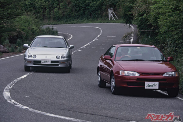 レビン vs インテグラの時代もあった。時代ごとに強力なライバルが存在し、常に余裕のトップとはいかなかった