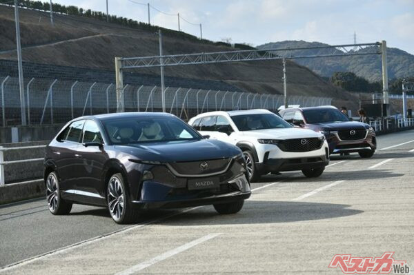 今回試乗できたマツダの国外モデル3車種。左手前からEZ-60、CX-50、CX-90