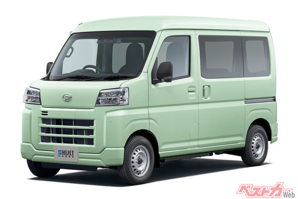 ダイハツ e-ハイゼットカーゴ(軽商用バン/2シーター・4シーター 314万6000円)。事業用補助金(黒ナンバー)=132万9000円を引くと181万7000円。東京都の場合、最大約148万円補助 ※2026年2月現在未決定