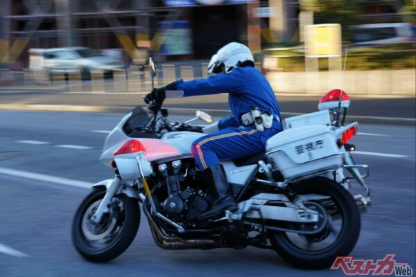 不公平だぁ!!  自転車で違反すると運転免許にキズが付く!?