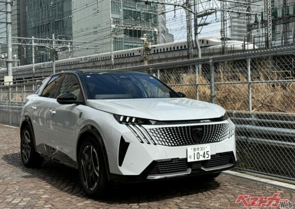 プジョーのフラッグシップBEV、E‐3008。価格は760万円