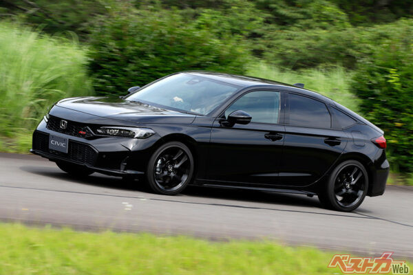 ホンダ シビックRSはサーキットでなくてもクルマの性能を引き出して走ることができる。速さではなく「使い切る」という感覚が味わいたいのだ