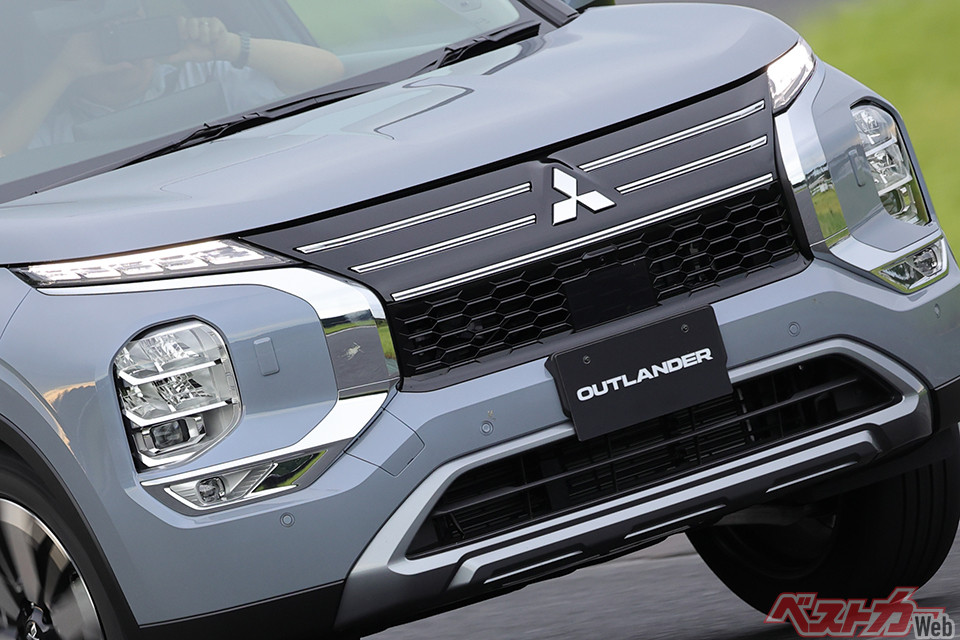 Hot Deal Alert! Mitsubishi Outlander PHEV: Charge Up and Save!