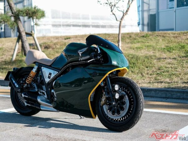ウサギの頭を持つSRX600カスタム「Evil Rabbit」| NSR250Rカウルから生まれた異形ネオカフェ