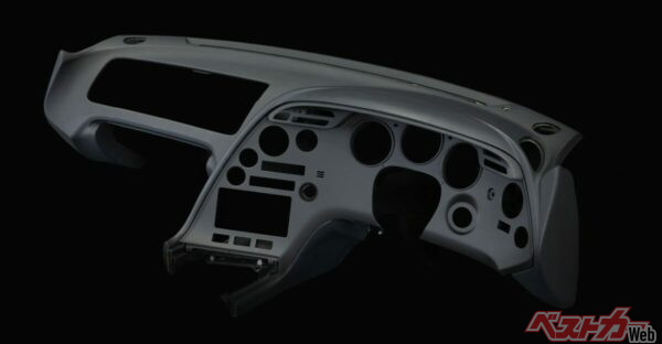 復刻予定の80スープラインストルメントパネル