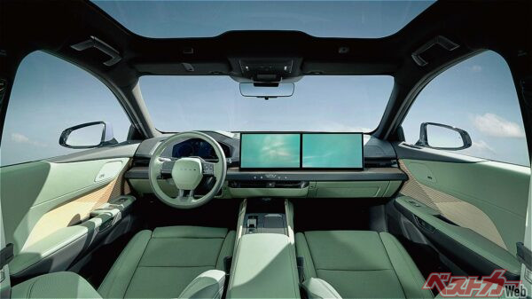 一気に未来感が増したES（プロトタイプ）のインテリア