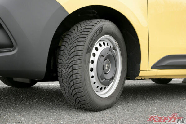 アイス路面にも対応したオールシーズンタイヤとして2024年7月に登場したシンクロウェザーはまさに「二刀流」だ