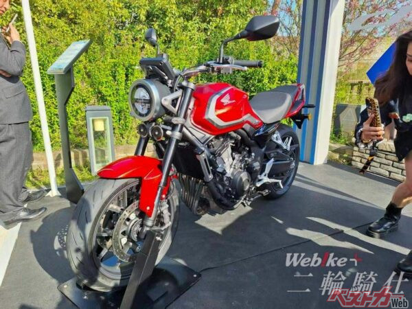 【海外レポ】71.1馬力で約100万円！「CB500SF」&「CBR500R FOUR」のスペックが世界初公開